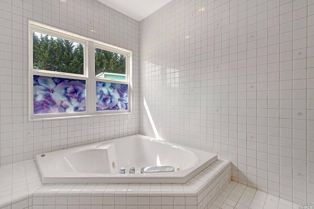 9043 Willow Avenue, Cotati, CA 94931