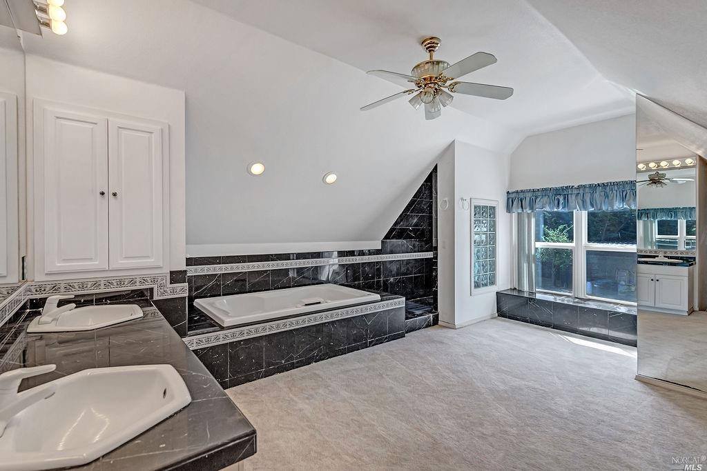 9043 Willow Avenue, Cotati, CA 94931