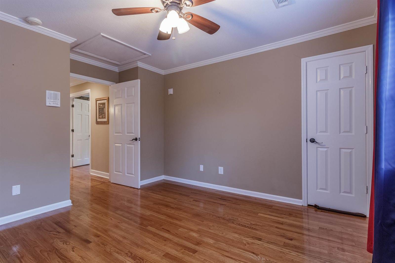 147 Meadowview Dr, Rossville, GA 30741