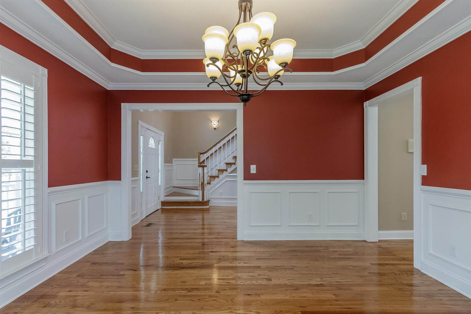 147 Meadowview Dr, Rossville, GA 30741