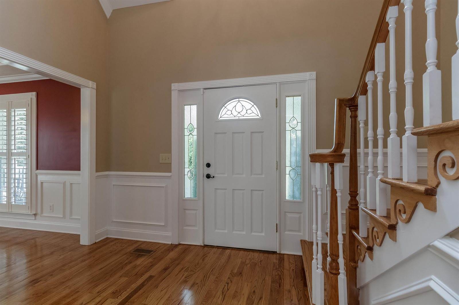 147 Meadowview Dr, Rossville, GA 30741