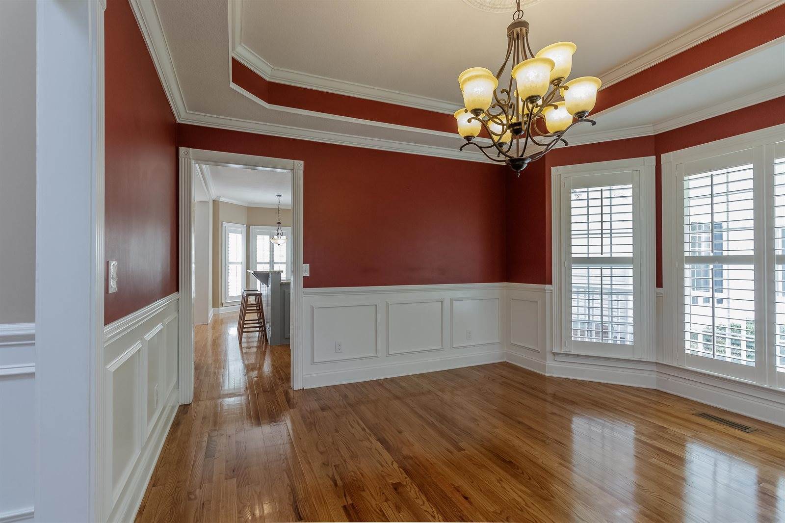 147 Meadowview Dr, Rossville, GA 30741