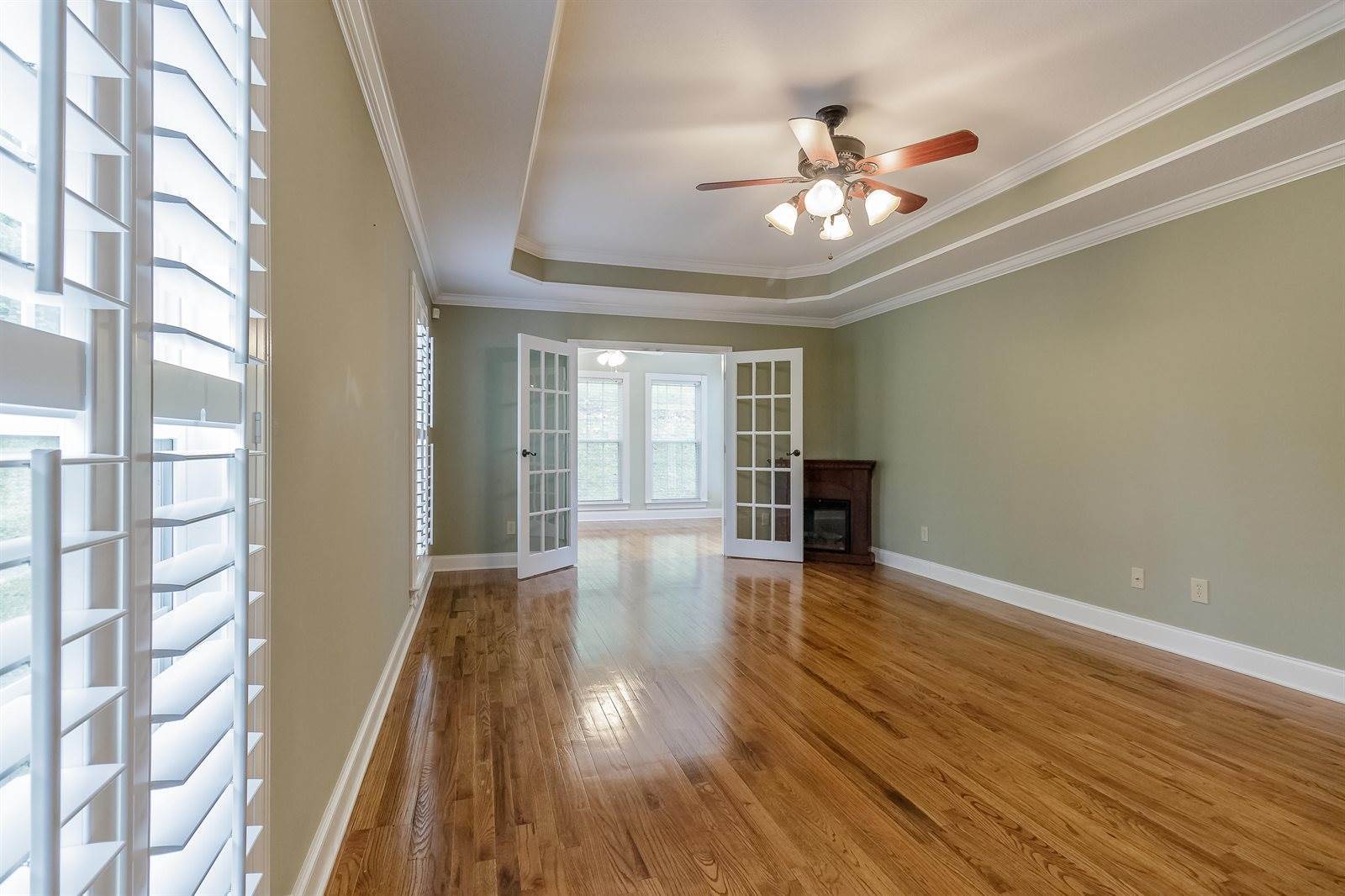 147 Meadowview Dr, Rossville, GA 30741