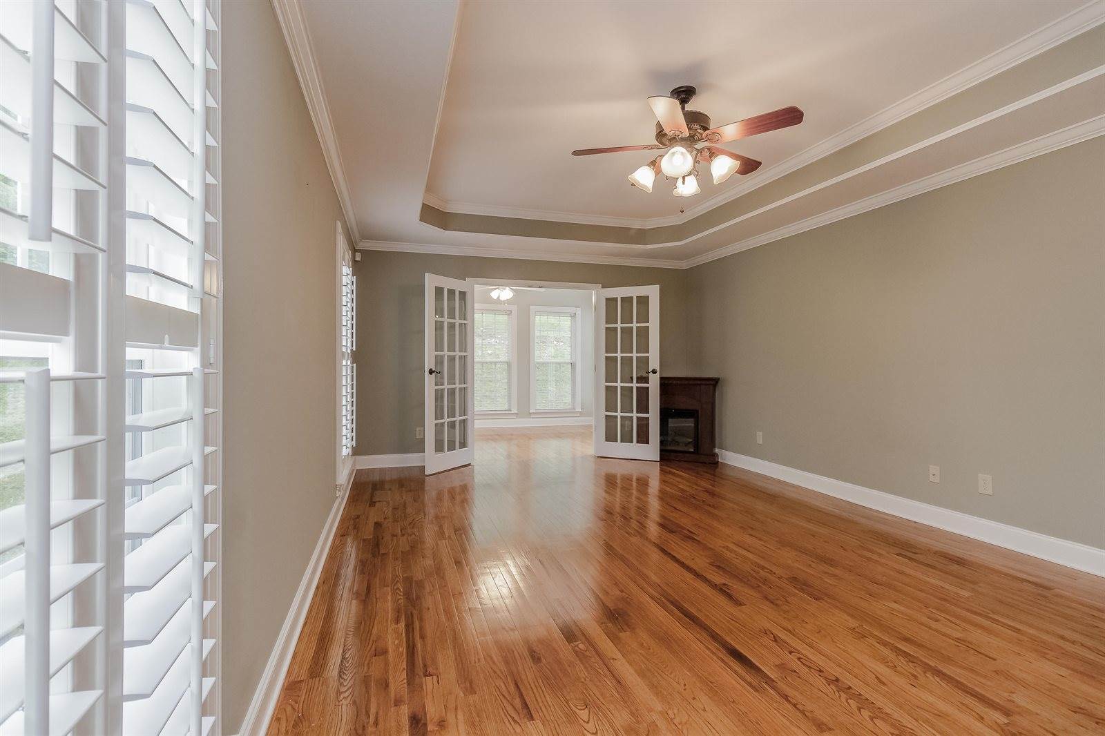 147 Meadowview Dr, Rossville, GA 30741