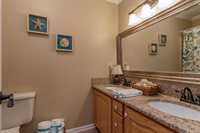 147 Meadowview Dr, Rossville, GA 30741