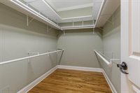 147 Meadowview Dr, Rossville, GA 30741