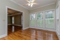 147 Meadowview Dr, Rossville, GA 30741