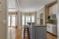 147 Meadowview Dr, Rossville, GA 30741