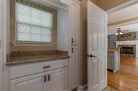 147 Meadowview Dr, Rossville, GA 30741