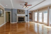 147 Meadowview Dr, Rossville, GA 30741