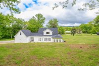 147 Meadowview Dr, Rossville, GA 30741