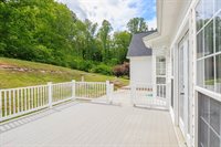 147 Meadowview Dr, Rossville, GA 30741