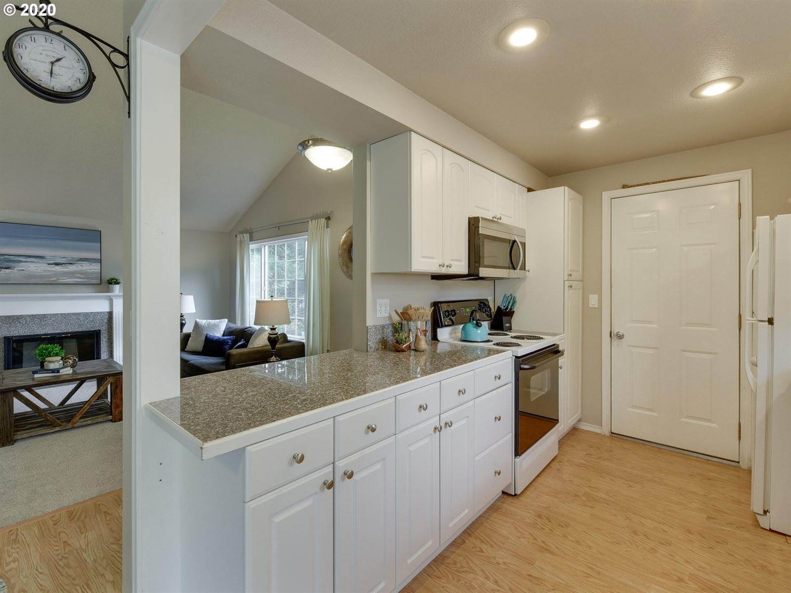 8980 SW 80TH Ave, Portland, OR 97223