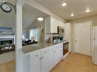 8980 SW 80TH Ave, Portland, OR 97223