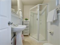 8980 SW 80TH Ave, Portland, OR 97223