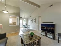 8980 SW 80TH Ave, Portland, OR 97223