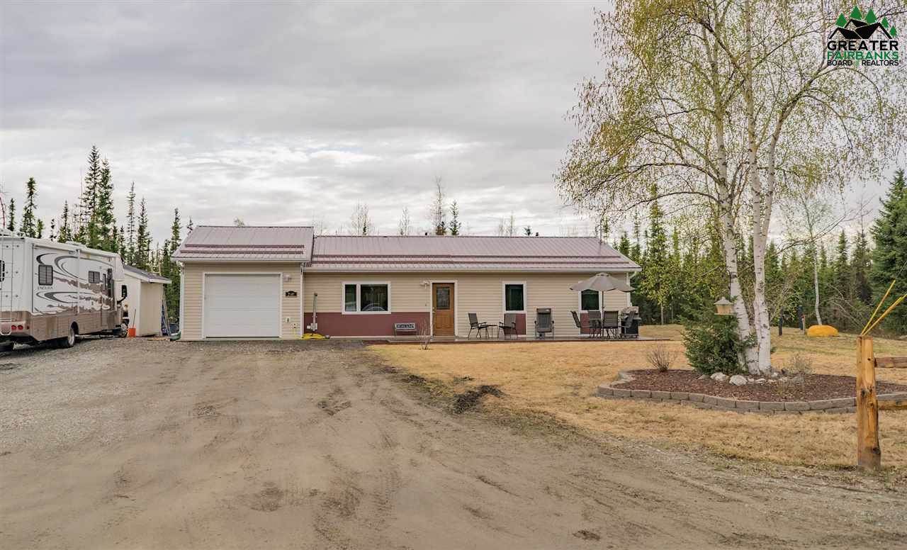 2601 Roseanne Court, North Pole, AK 99705