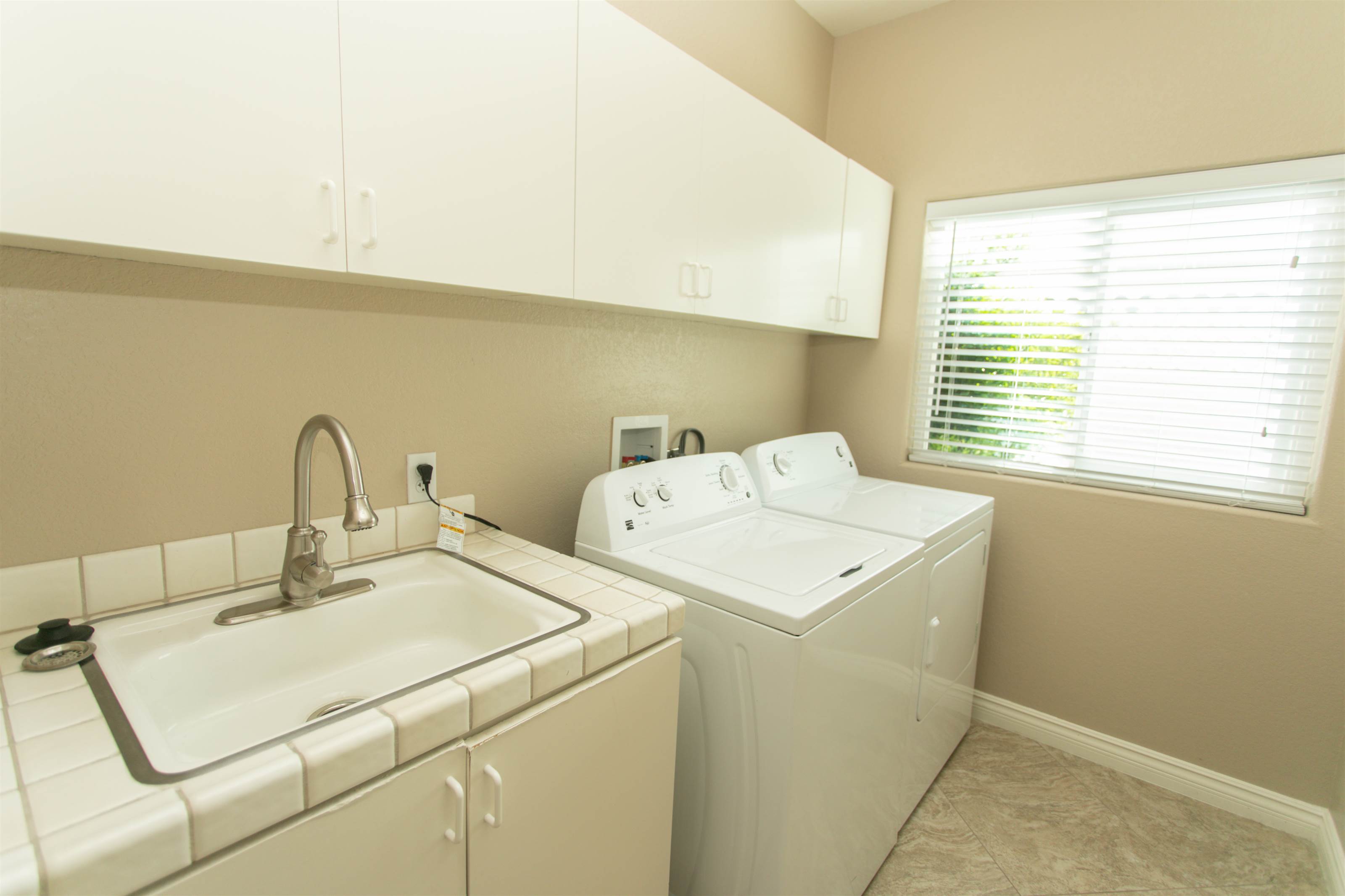 8129 Bay Harbor, Las Vegas, NV 89128