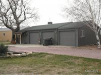 60 North Shore Dr., North Sioux City, SD 57049