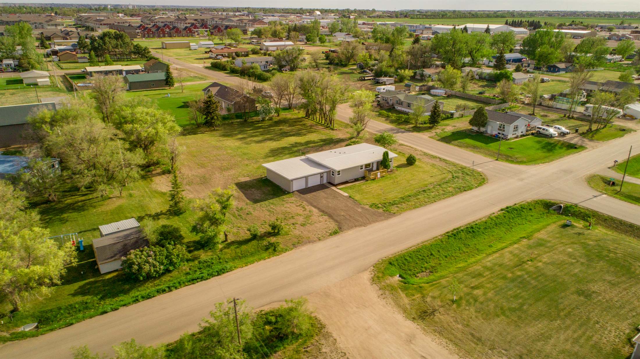 312 38th St East, Williston, ND 58801