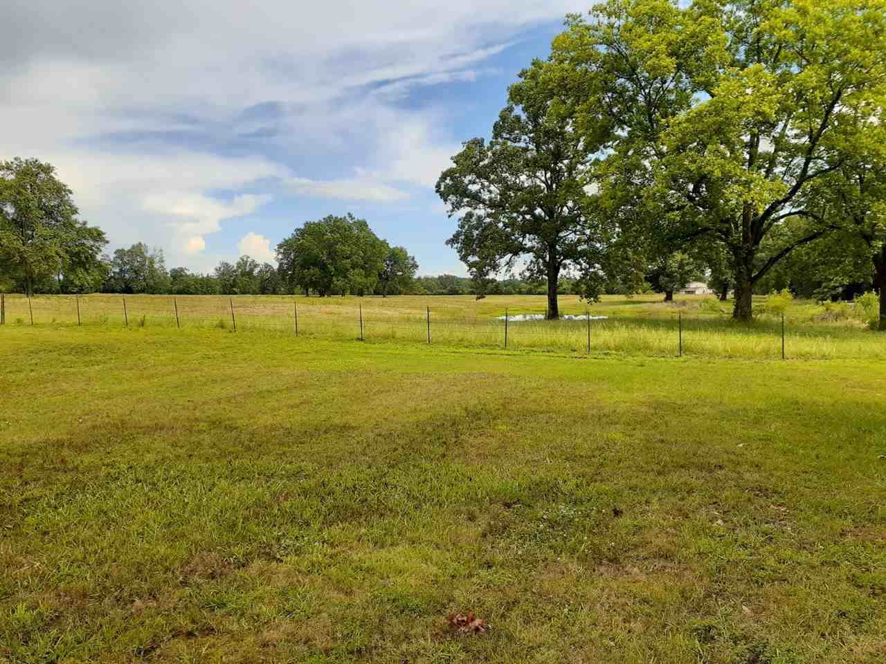 1013 CR 4104, New Boston, TX 75570