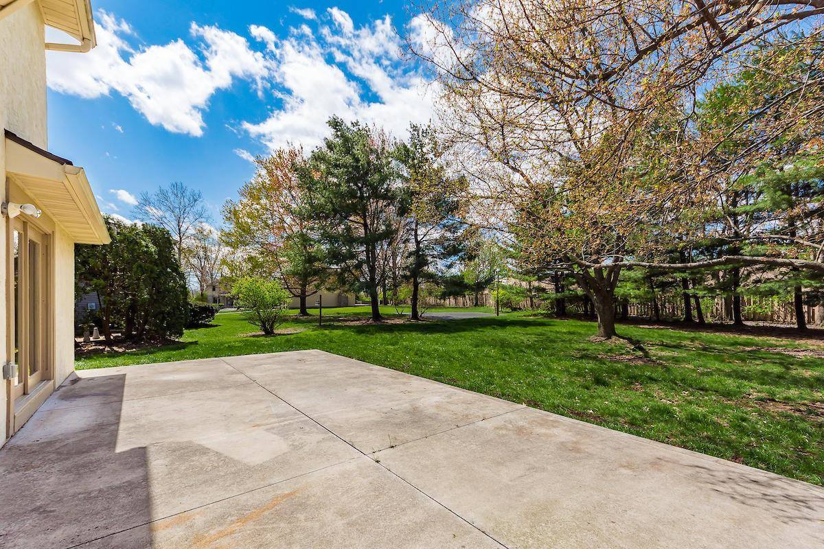 10472 North Crosset Hill Drive, Pickerington, OH 43147