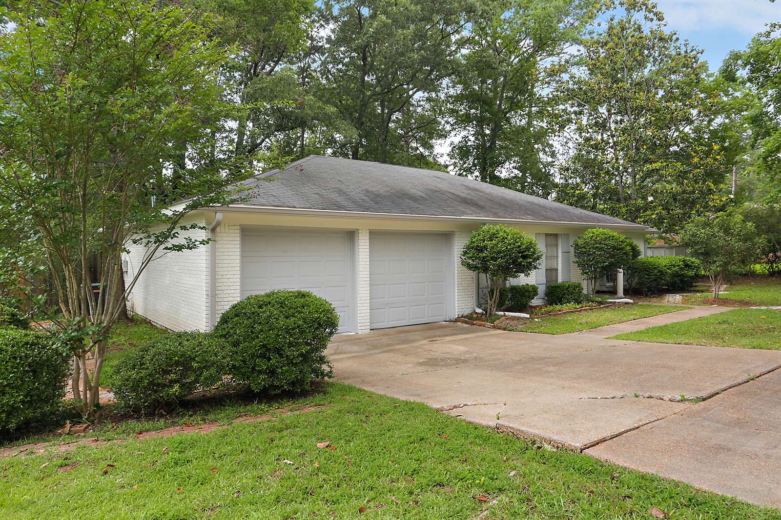 122 Firecrest Dr, Brandon, MS 39042