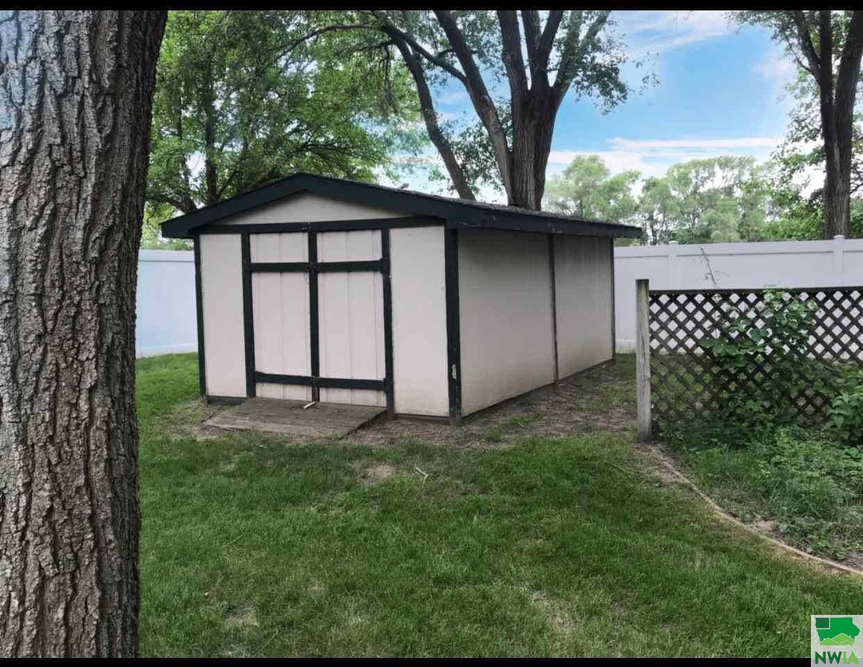 410 E Jefferson, Elk Point, SD 57025