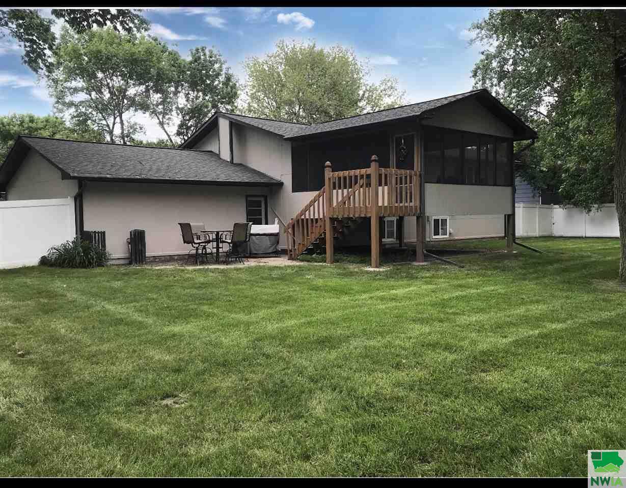 410 E Jefferson, Elk Point, SD 57025