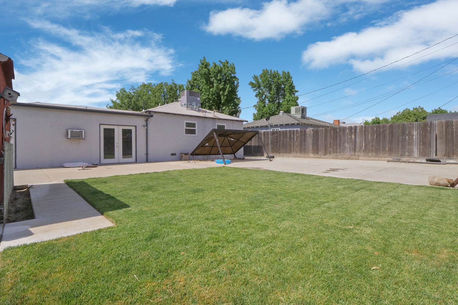 1413 Theo Ave., Modesto, CA 95350