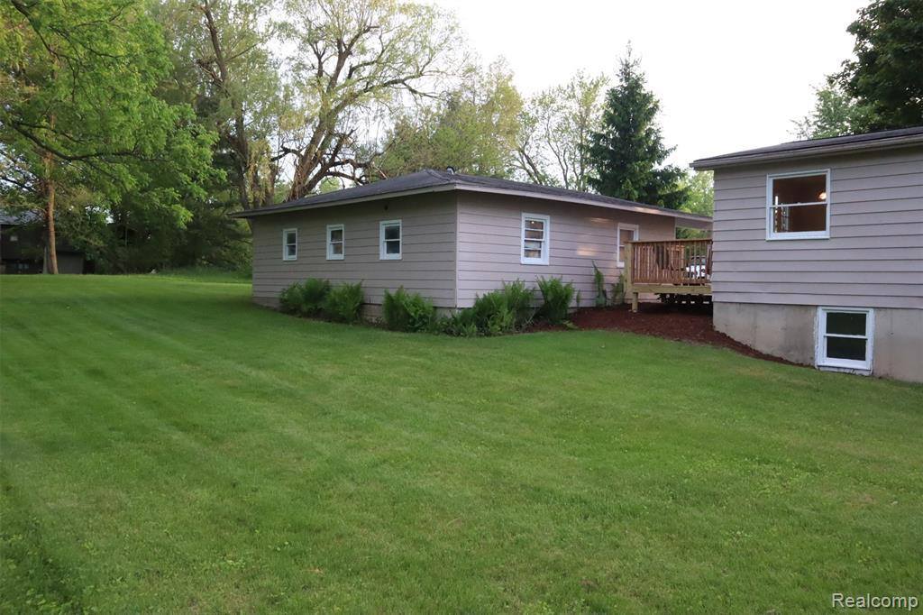 165 West Orchard Street, Perry, MI 48872