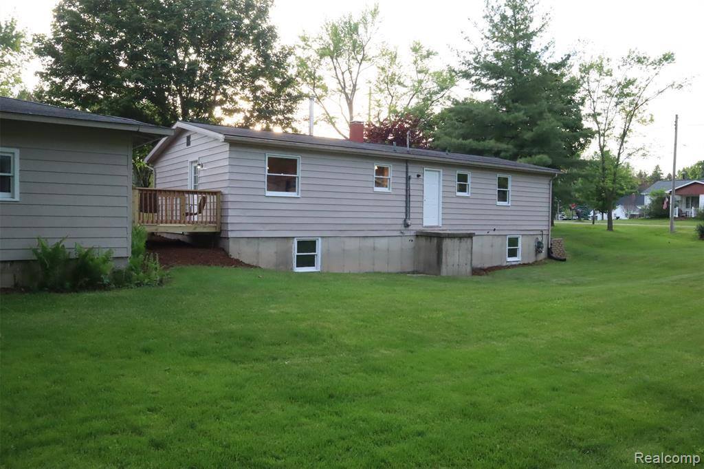 165 West Orchard Street, Perry, MI 48872