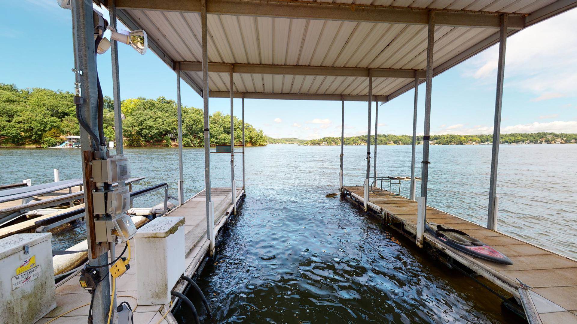 27 Hawk Harbor Ln, Lake Ozark, MO 65049