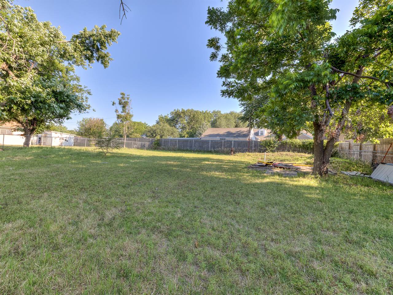 4003 Lawn Dr, Del City, OK 73115