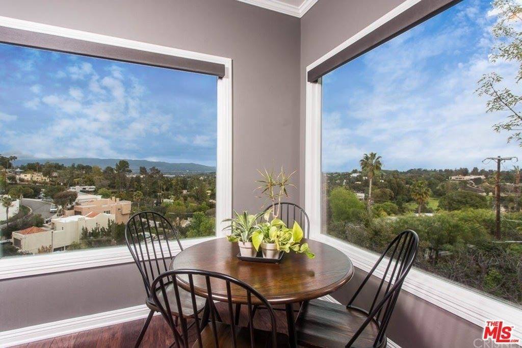 21565 Arcos Drive, Woodland Hills, CA 91364