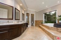 21565 Arcos Drive, Woodland Hills, CA 91364