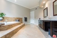 21565 Arcos Drive, Woodland Hills, CA 91364