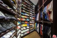 21565 Arcos Drive, Woodland Hills, CA 91364