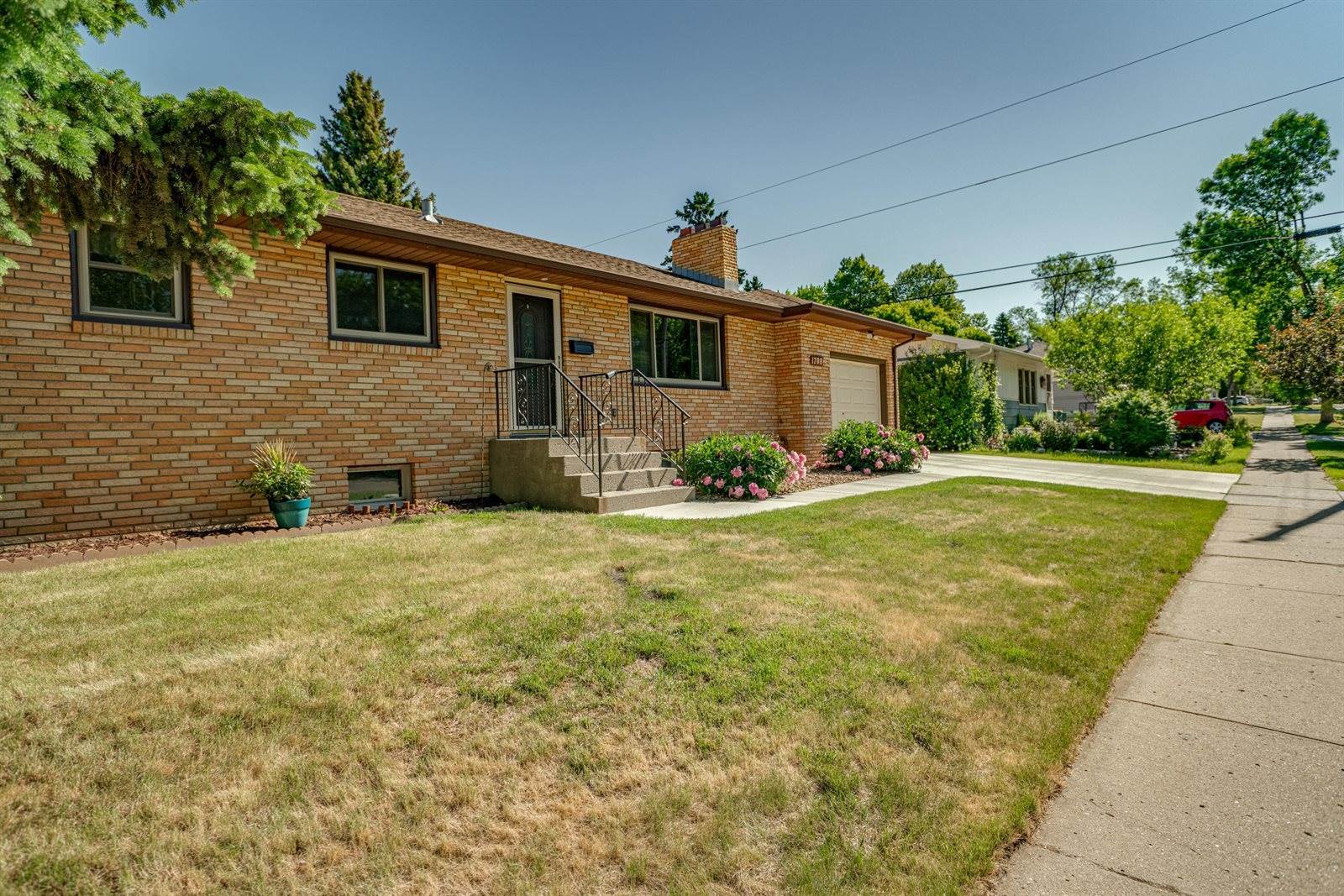 1708 Braman Avenue, Bismarck, ND 58501