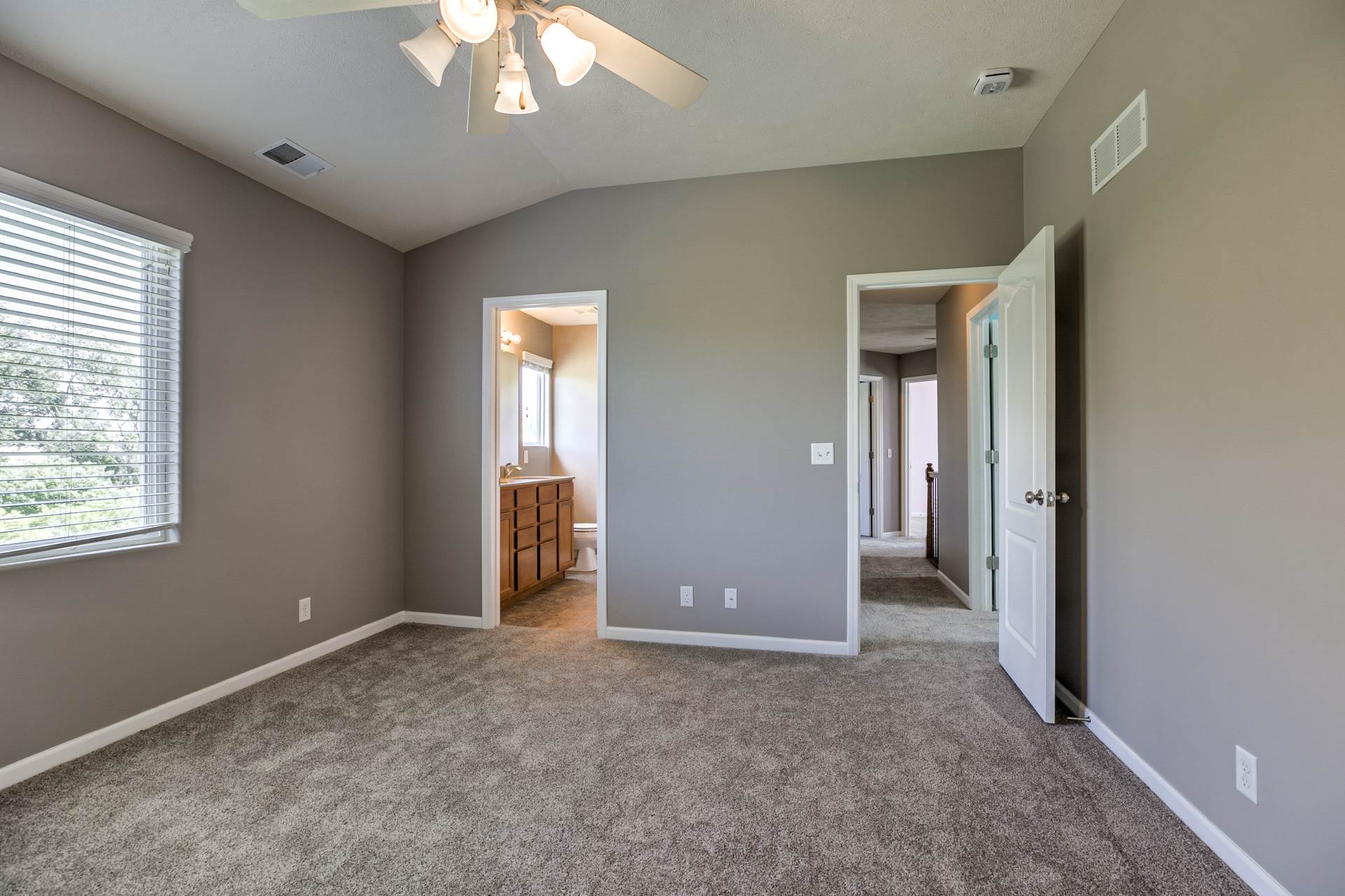 6019 S 191 Street, Omaha, NE 68138