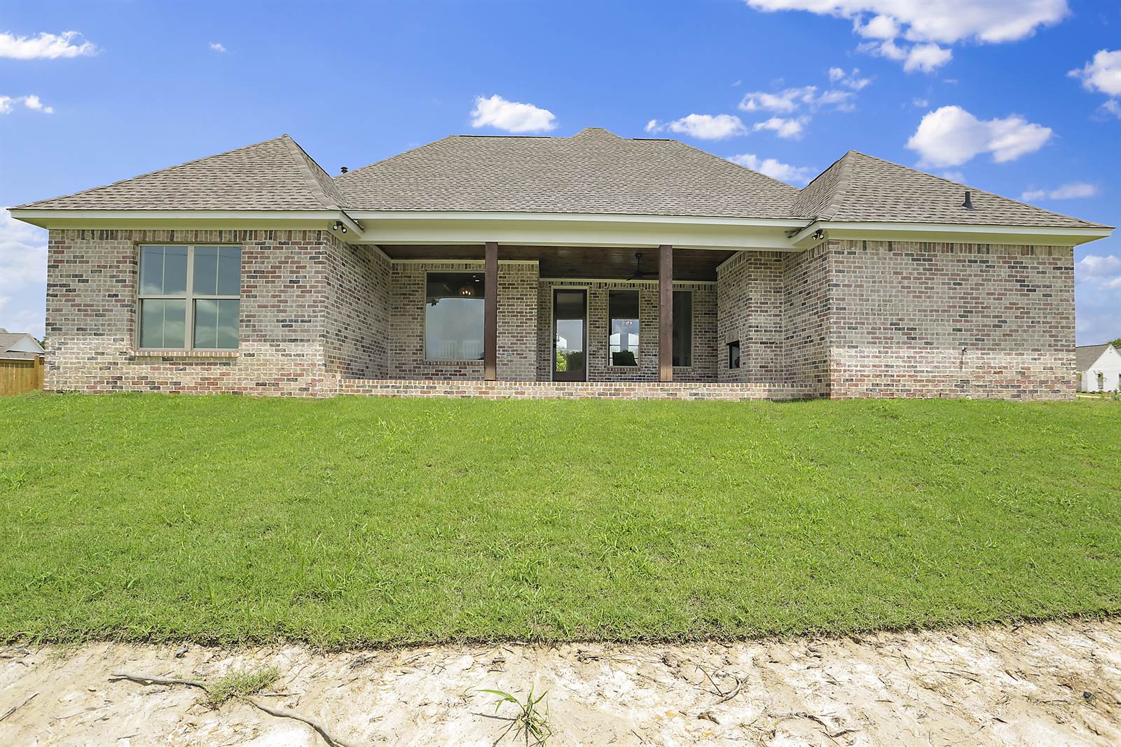 216 Reservoir Way, Brandon, MS 39047