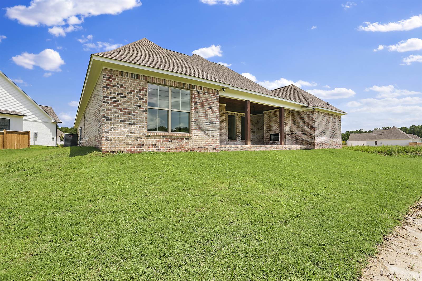 216 Reservoir Way, Brandon, MS 39047