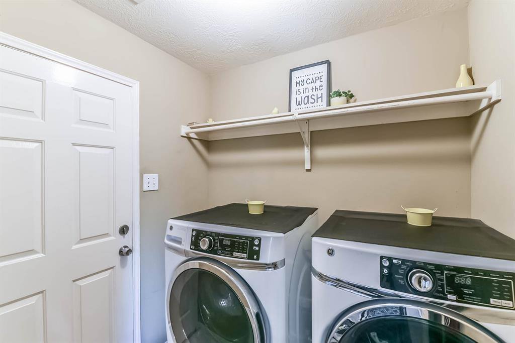 1915 Laurel Brook Lane, Houston, TX 77014