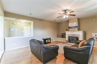 1915 Laurel Brook Lane, Houston, TX 77014