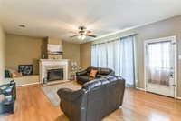 1915 Laurel Brook Lane, Houston, TX 77014