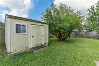 1915 Laurel Brook Lane, Houston, TX 77014