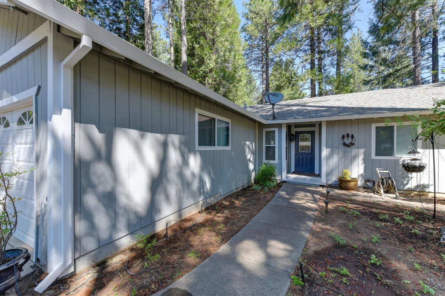 6125 Perch Court, Pollock Pines, CA 95726