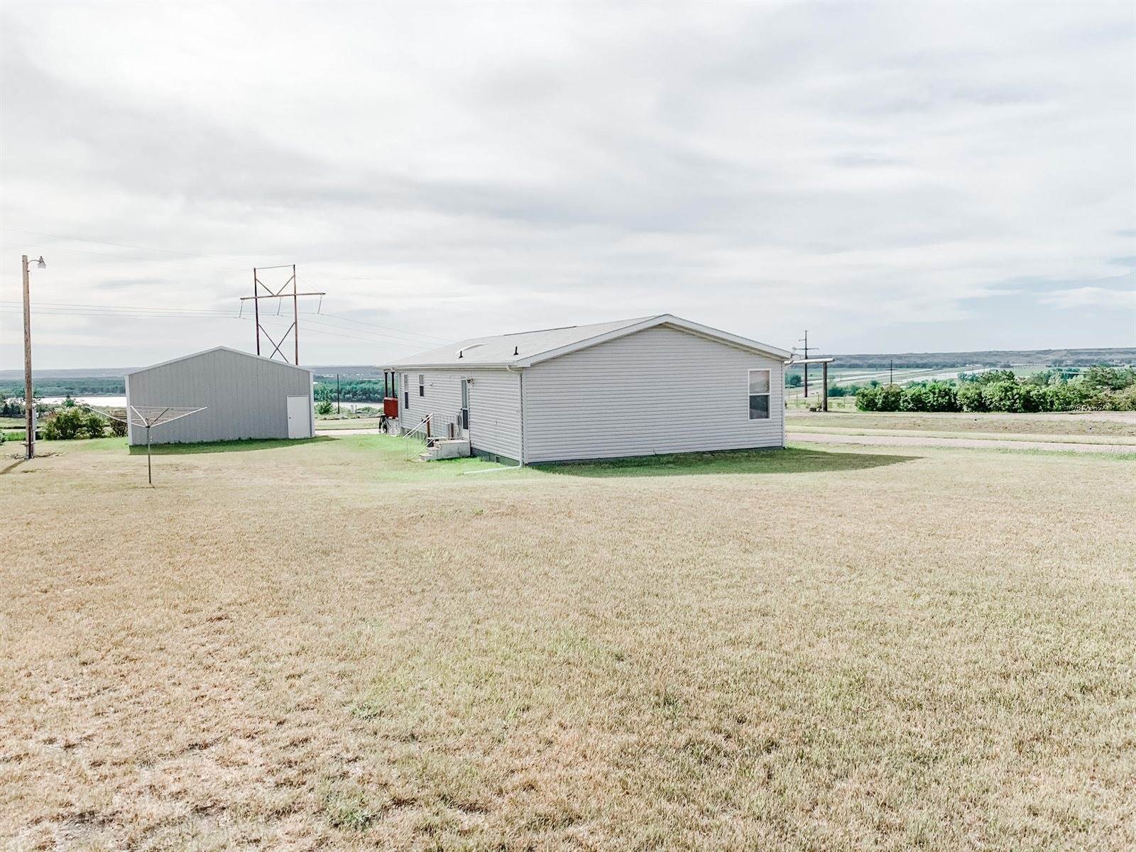 14057 Southview St, Williston, ND 58801