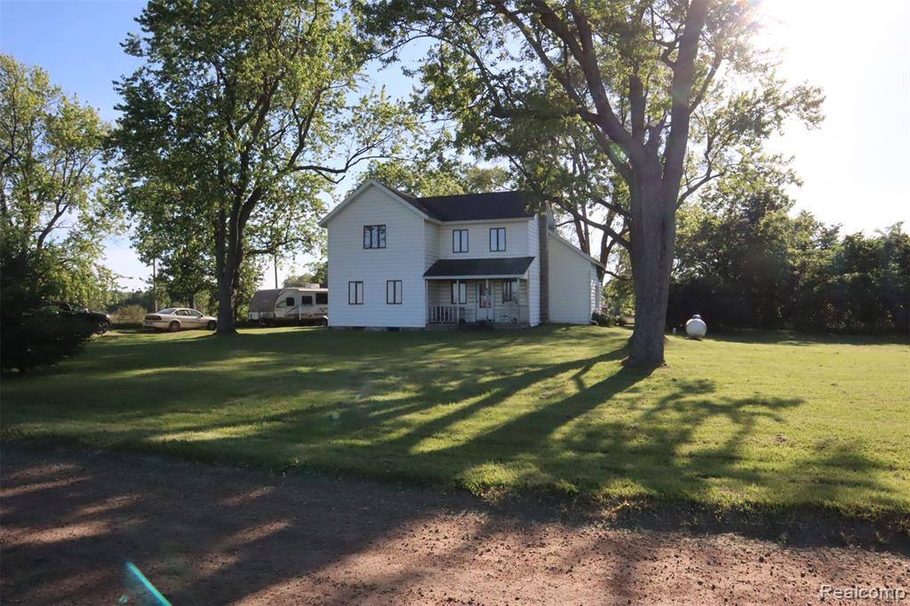 11921 Stow Road, Conway Township, MI 48872