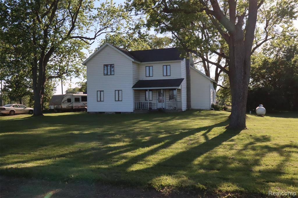 11921 Stow Road, Conway Township, MI 48872